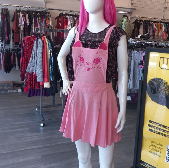 Cheap Chick Trading Co is closing its doors! Shop the Rage collection live FAST! - Picture 14 of 16